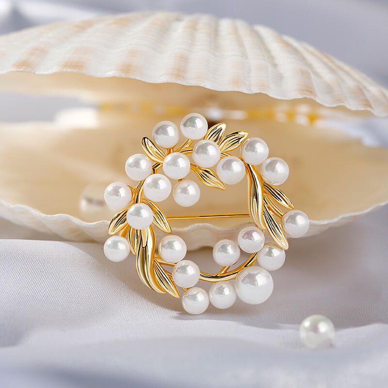 Jeulia Broche en forma de hoja de plata de ley con perlas cultivadas