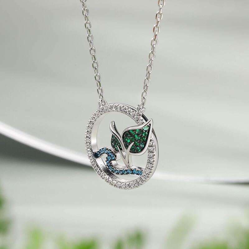 Collar de plata de ley en forma de árbol y ríos en color plata