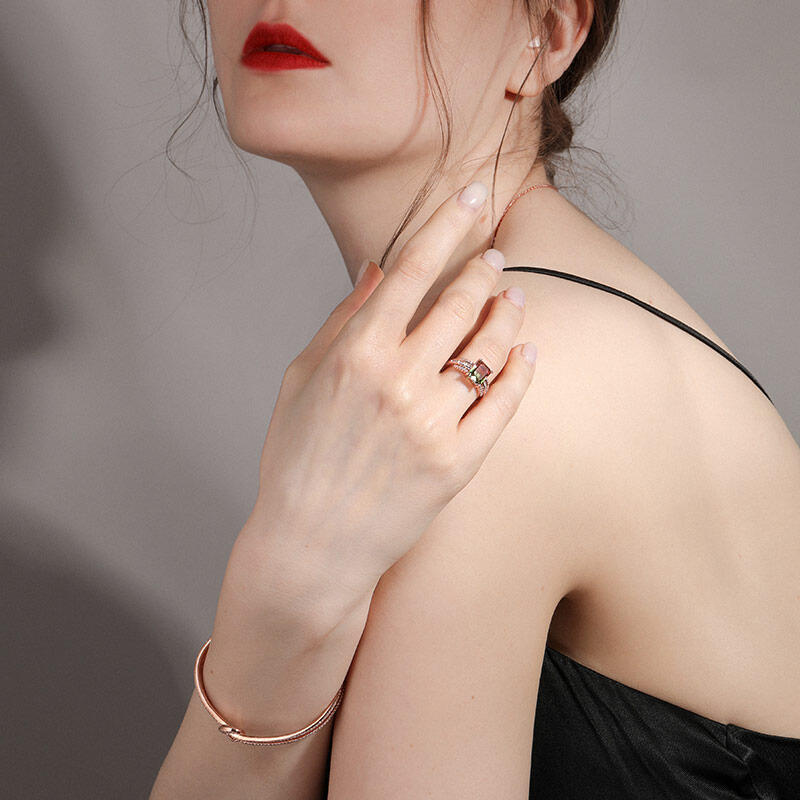 Jeulia "One of a Kind" Emerald Cut Sterling Silver Watermelon Ring