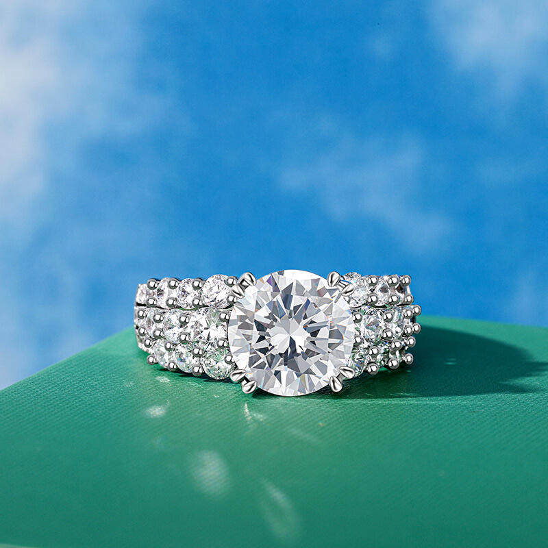 Jeulia Anillo Con Las Piedras Laterales De Talla Redonda En Plata De Ley