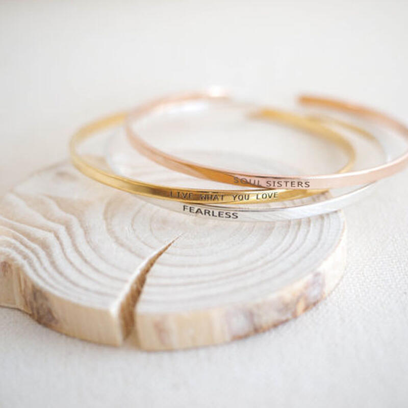 "Les Meilleurs Souvenirs" Bracelet Jonc Prénom Ouvert Personnalisé