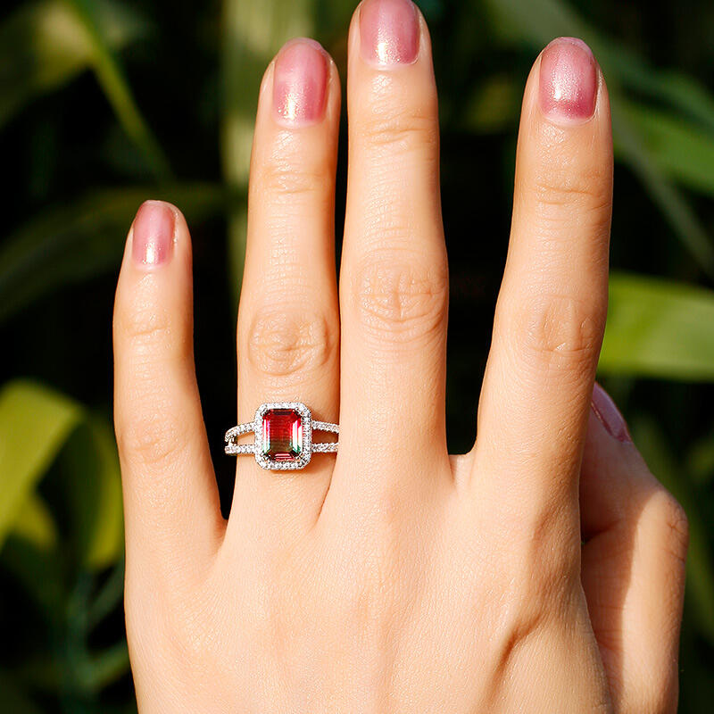 Jeulia "One of a kind" Emerald Cut Sterling Silver Watermelon Ring