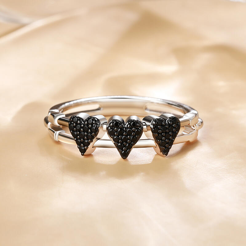 Jeulia Anillo con Dije Móvil de Corazón Negro en Plata Esterlina