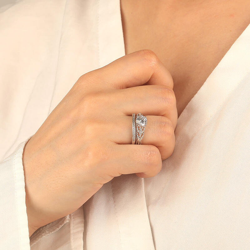 "How Sweet We Are" Round Cut 2pcs Bridal Set