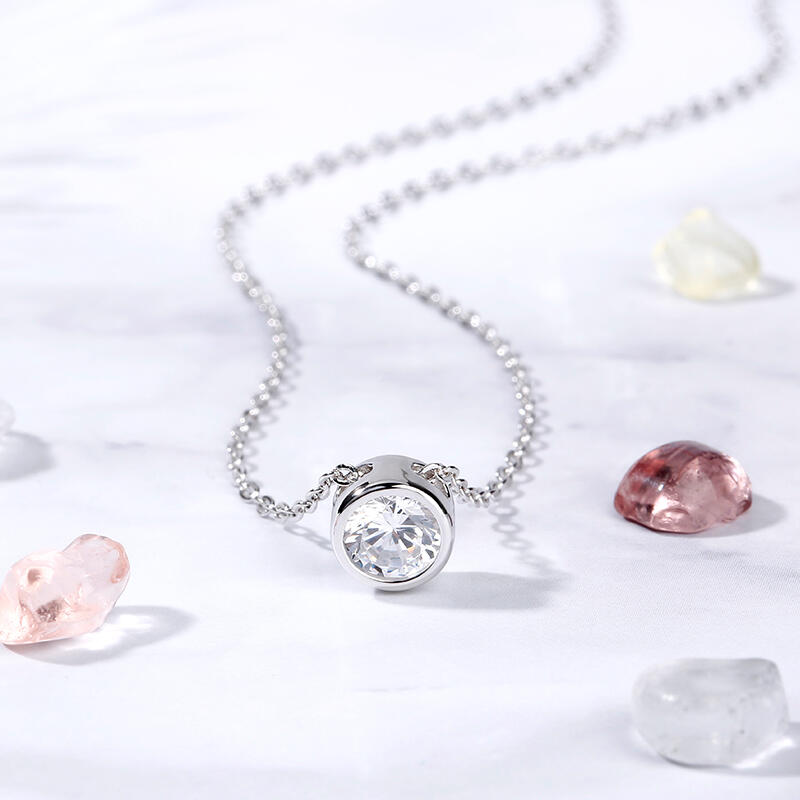 Jeulia Simple Round Cut Stone Pendant Sterling Silver Necklace