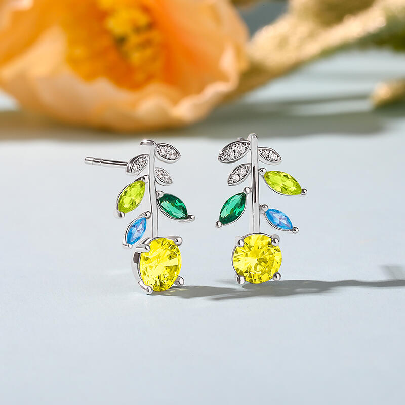 Jeulia "Spring is Coming" Flowerlet Sterling Silver Stud Earrings