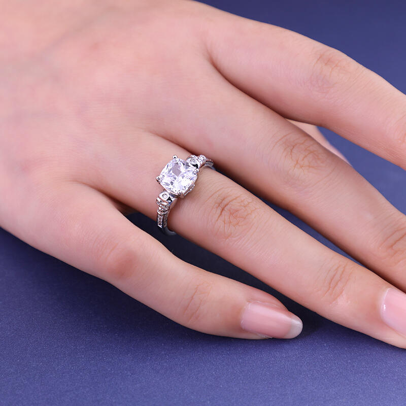 Jeulia Anillo de Compromiso Gótico de Plata de Ley con Calavera y Corte Cojín