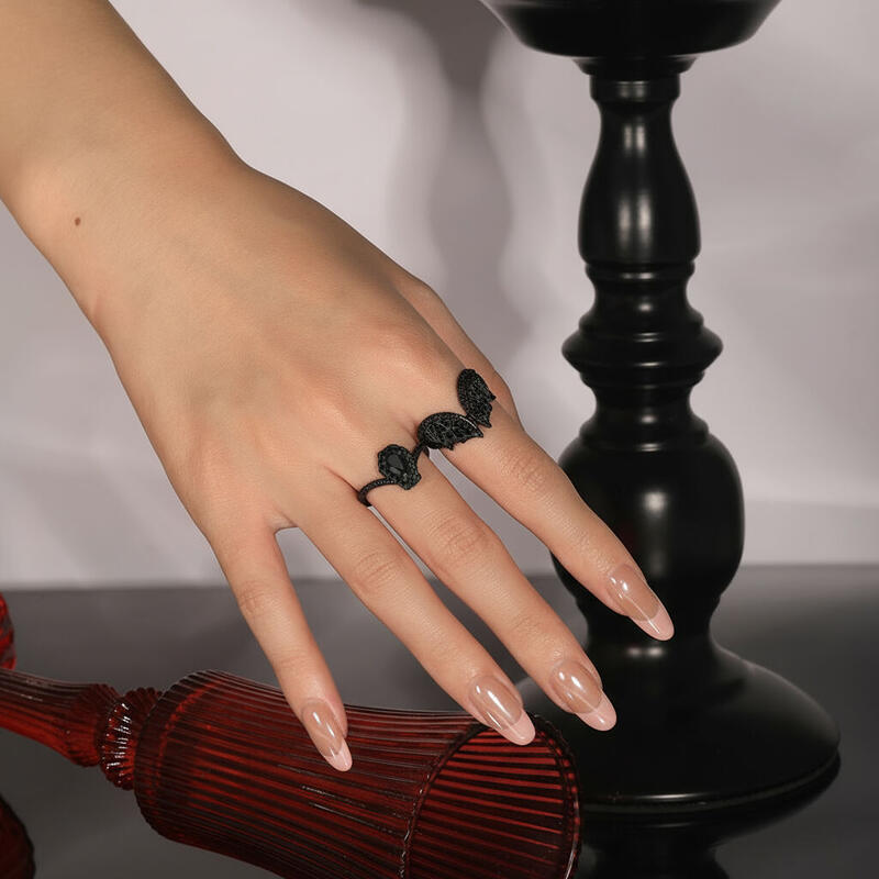 Jeulia Juego de Anillos de Compromiso Único Forma de Ataúd con Murciélago Negro