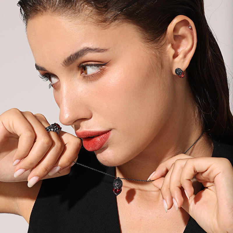 Jeulia "The Guardian" Waves Skull Heart Cut Sterling Silver Earrings