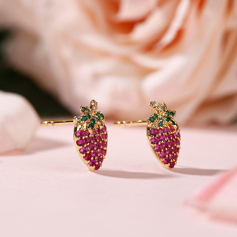 Jeulia "Summer Fruit" Strawberry Design Sterling Silver Earrings