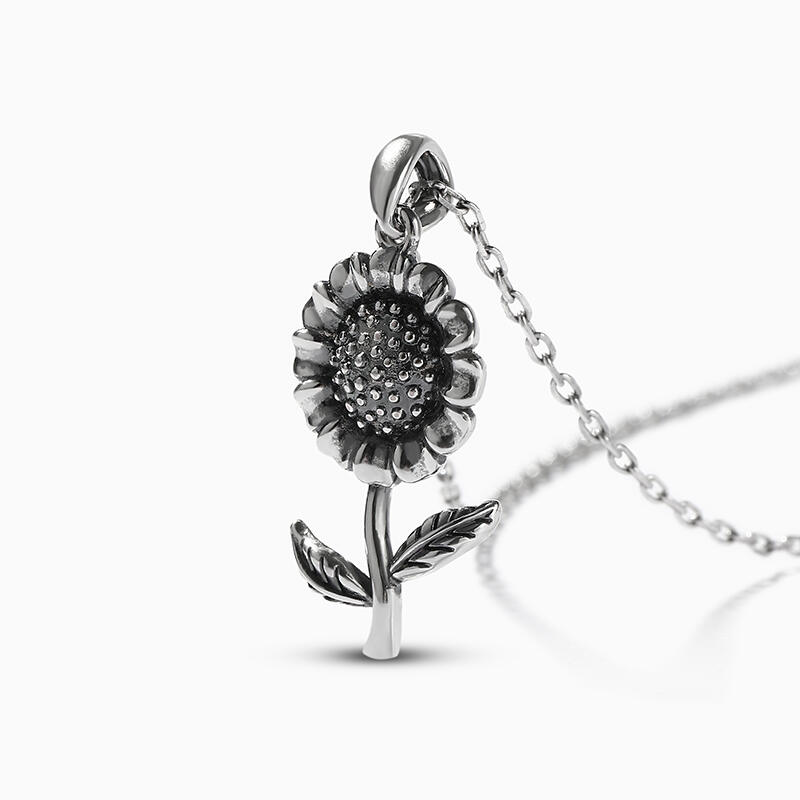 Jeulia "Blooming Sunflower" Sterling Silver Necklace