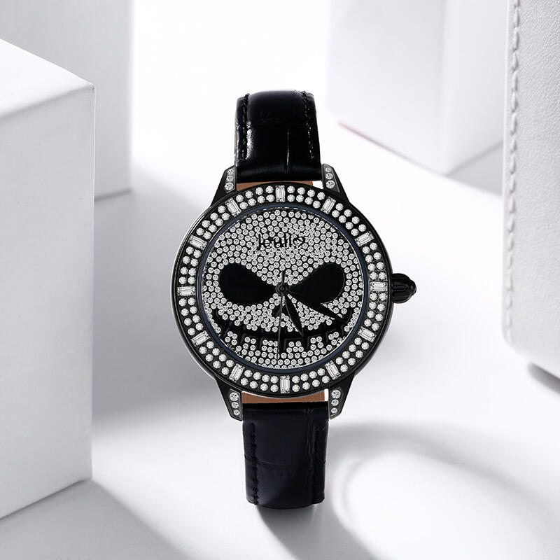 Jeulia "Patron Spirit of Halloween" Reloj De Mujer De Cuarzo Con Correa De Cuero Negro Y Diseño De Calavera