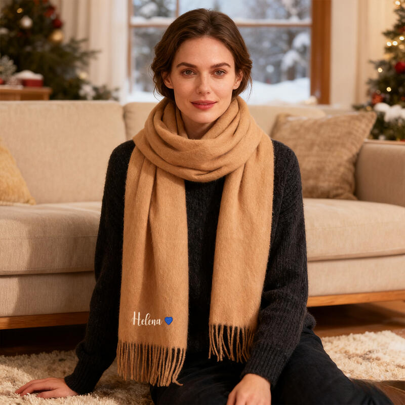 Sciarpa personalizzata con cuori colorati Aggiungi il nome dell'amico Sciarpa ricamata per il compleanno