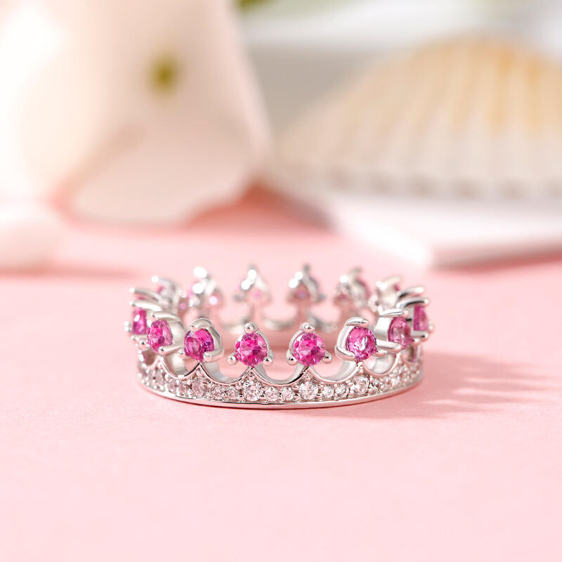 Jeulia "Be Your King" Sterling Silver Round Cut Ring