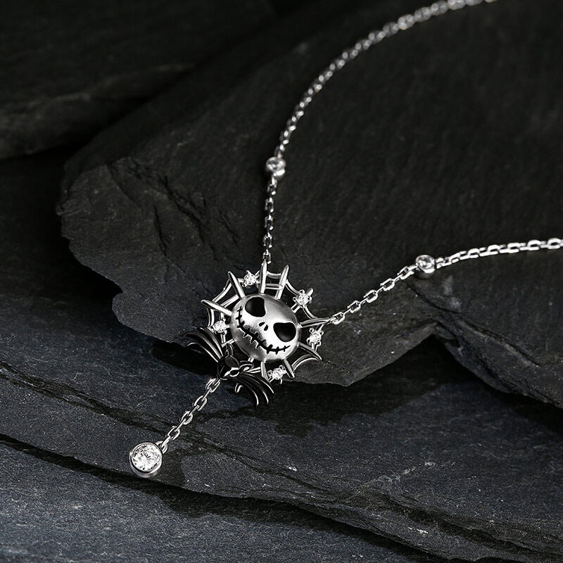 Jeulia Collar con colgante del diseño de calavera de plata de ley
