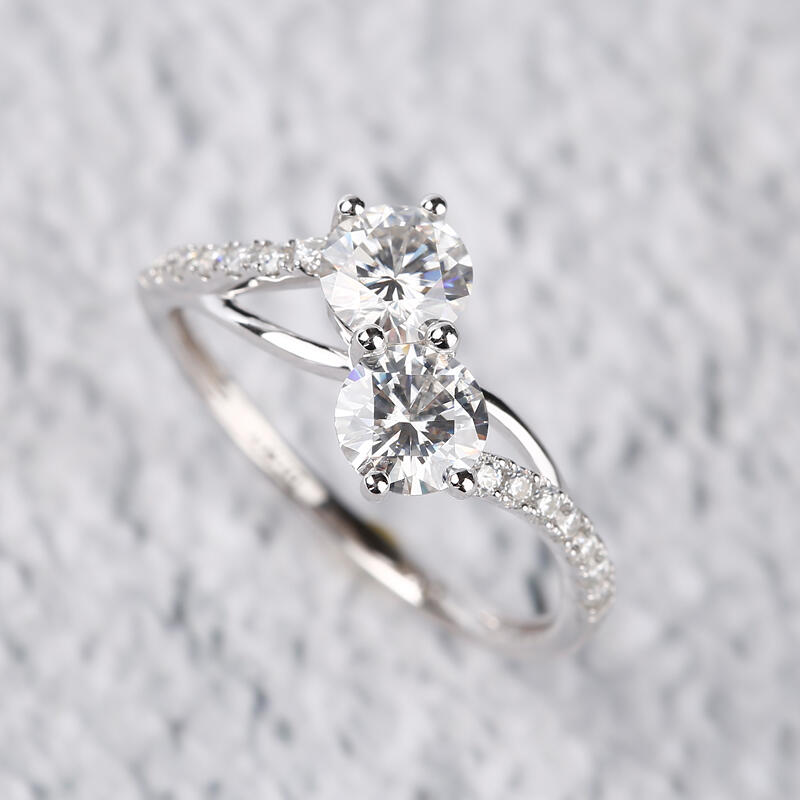 Jeulia Anel de ouro com duas pedras lapidadas redondas em ouro