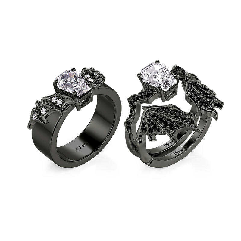 Jeulia Gothic Black Bat Coffin Cut Couple Rings Set
