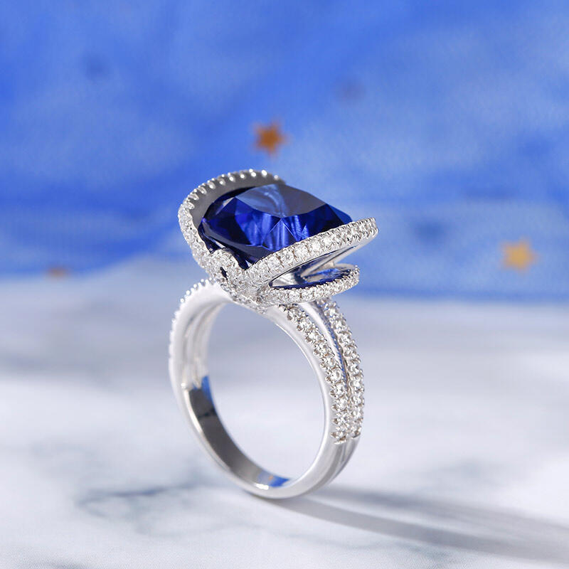 Jeulia Unique Halo Design Cushion Cut Sterling Silver Ring