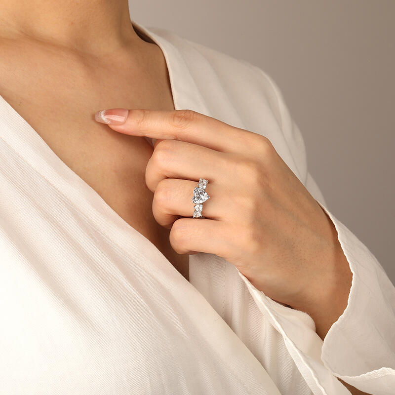 "Face To Your Heart" Heart Cut Side Stone Engagement Ring