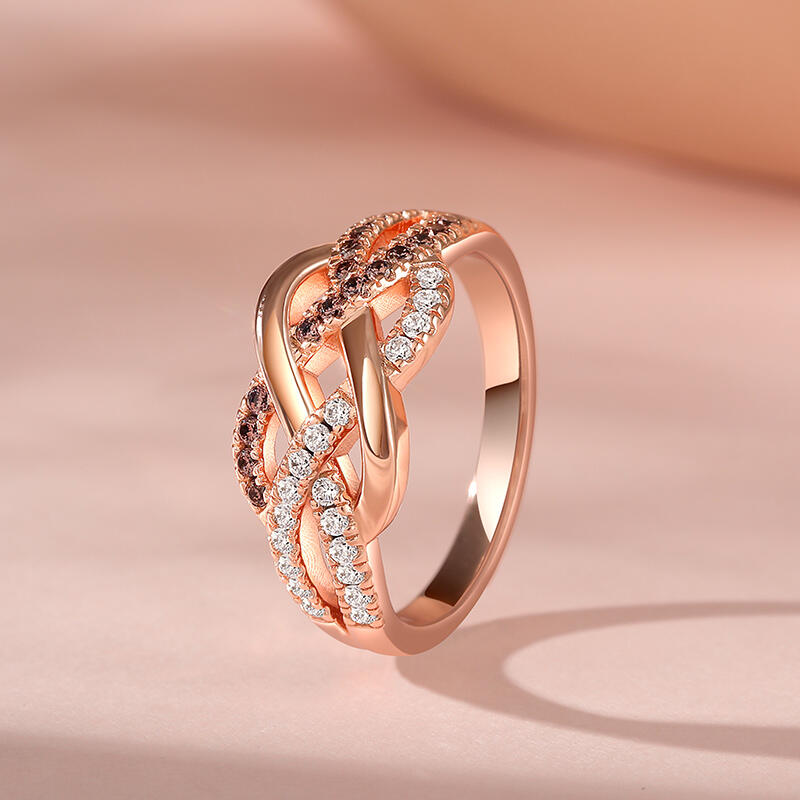 Jeulia Entrelazado Corte Redondo Plata Esterlina Anillo para Mujer