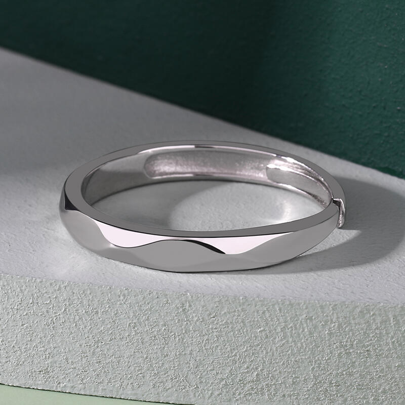 Jeulia "The Exclusive Mark of Love" Adjustable Sterling Silver Men's Band