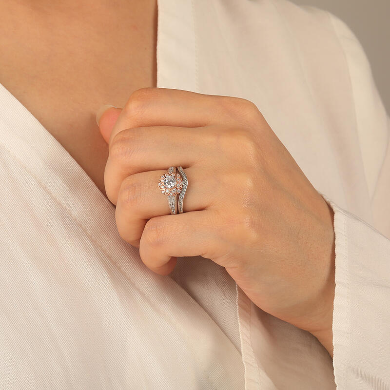 "With Every Beat Of My Heart" Round Cut 2pcs Cluster Bridal Set