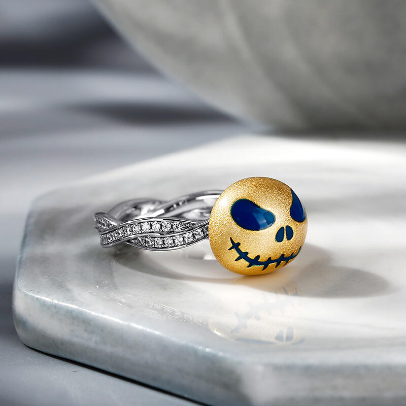 Jeulia "King of Night" Skull Design Luminous Sterling Silver Rotating Ring