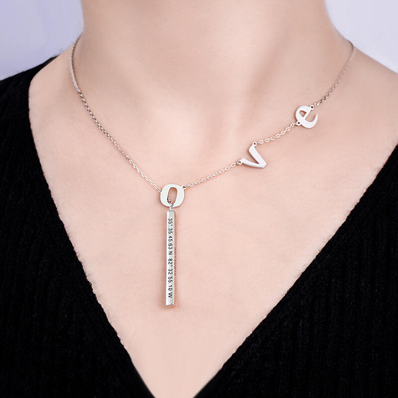 Jeulia Collier Barre Verticale Personnalisé en Argent Sterling