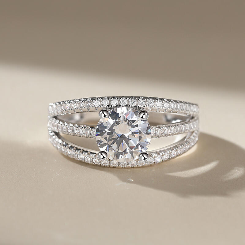 Jeulia Anillo de Compromiso de Plata de Ley de Corte Redonda con Vástago Dividido y Pavé