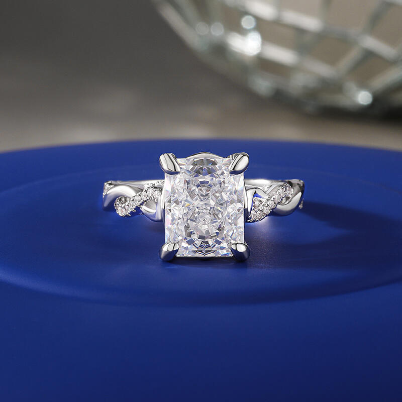 Jeulia Classic Twist Engagement Ring Crushed Ice Cut Sterling Silver