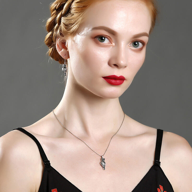 Jeulia Owlet With Stars Necklace