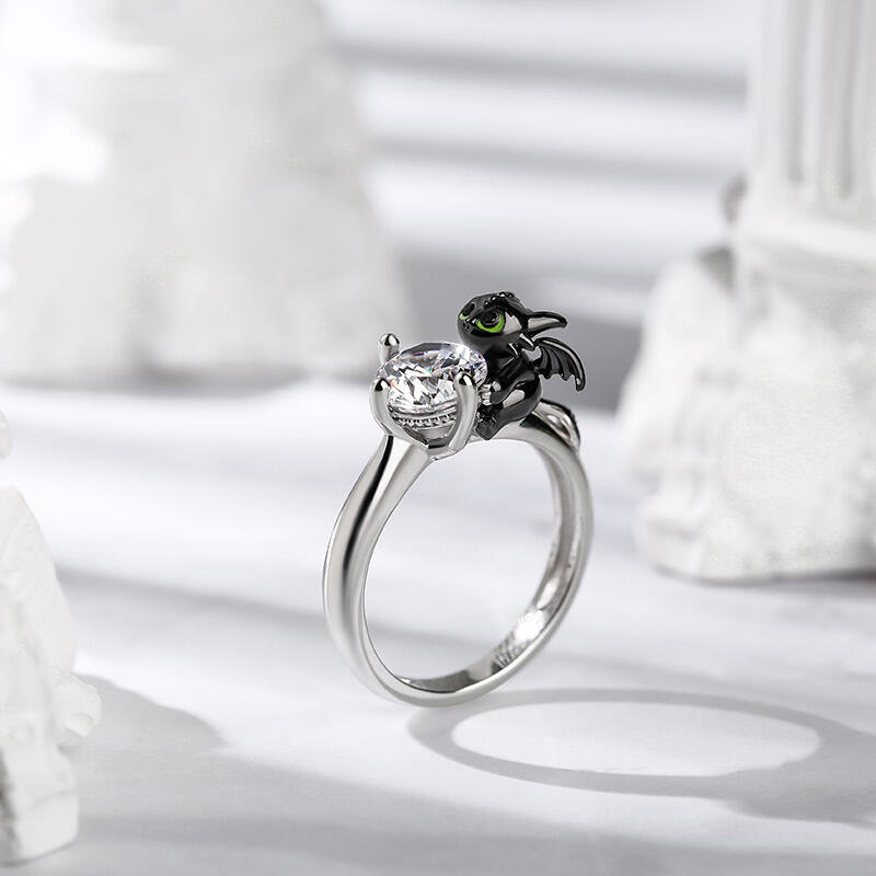 Jeulia Anillo de compromiso de dragón en plata de ley con diseño de dibujos animados