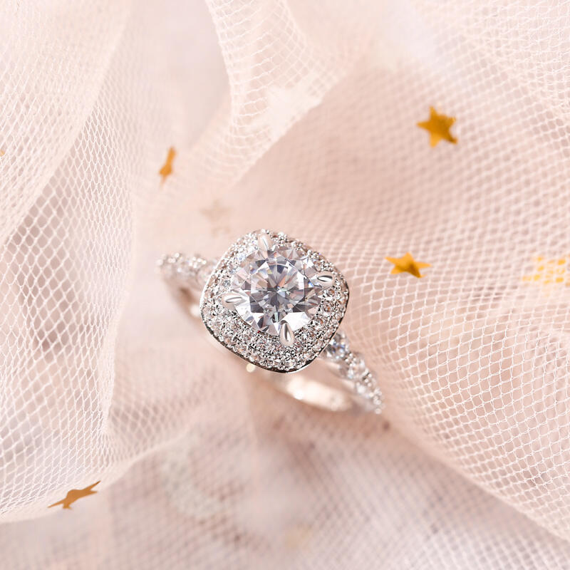 Jeulia Halo Round Cut Sterling Silver Ring