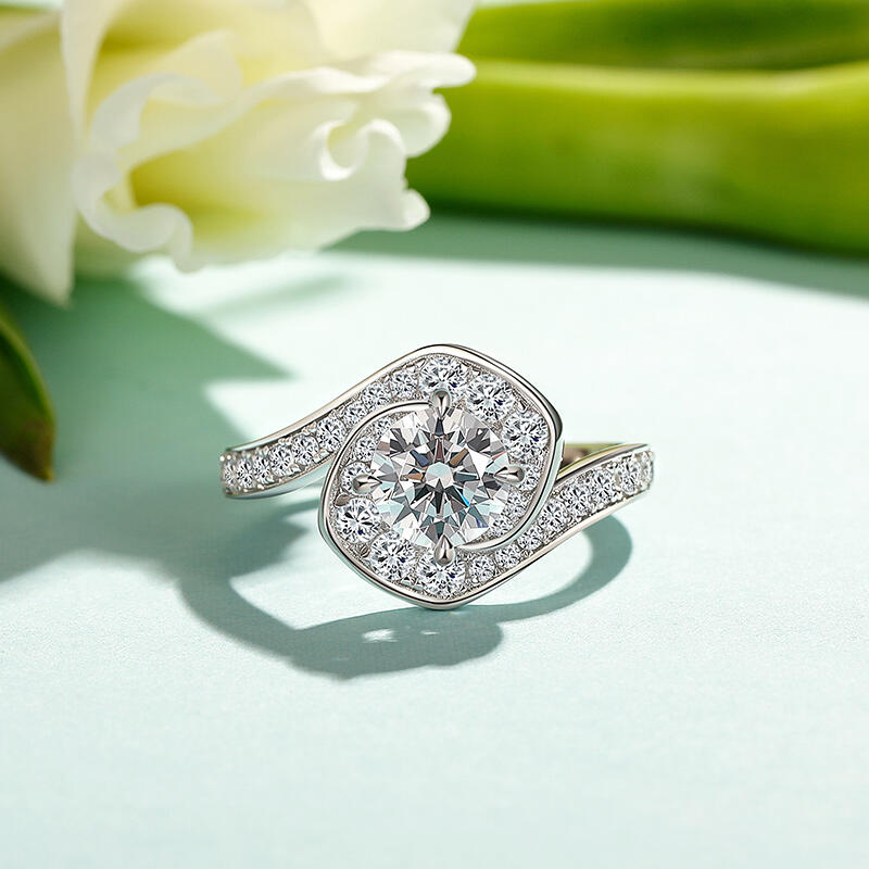 Jeulia Anillo de Compromiso Redondo con Halo Cruzado Clásico