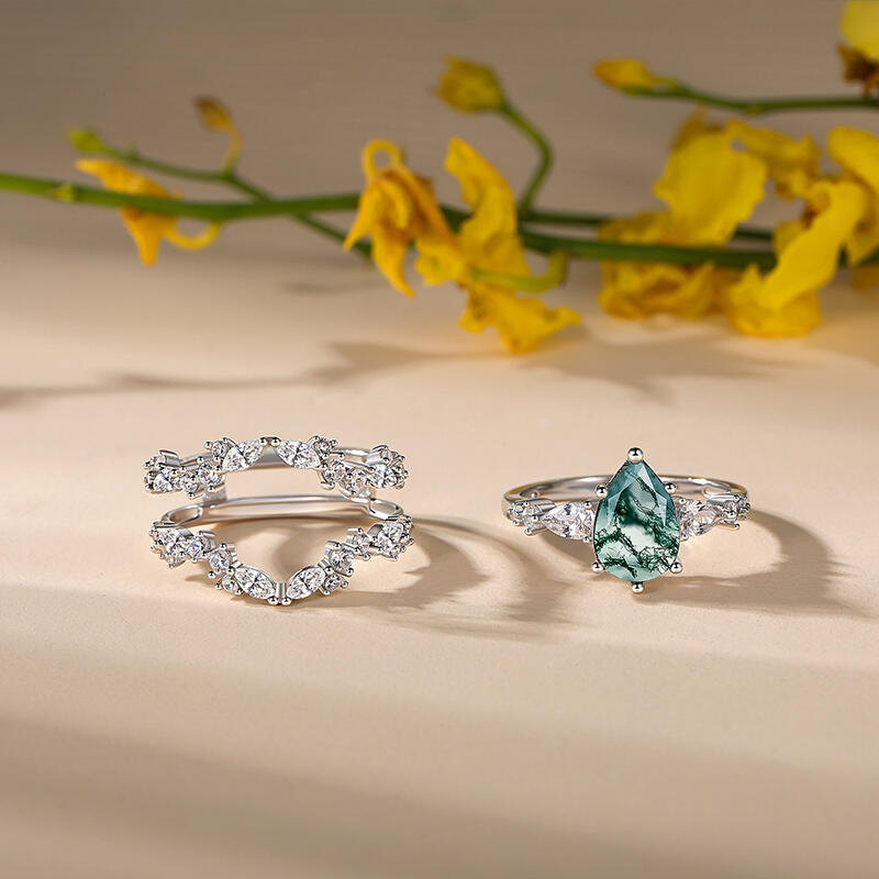 Jeulia Olivetta Pear Cut Moss Agate Ring Set