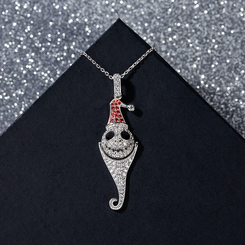 Jeulia "Christmas Hat Skull" Sterling Silver Necklace