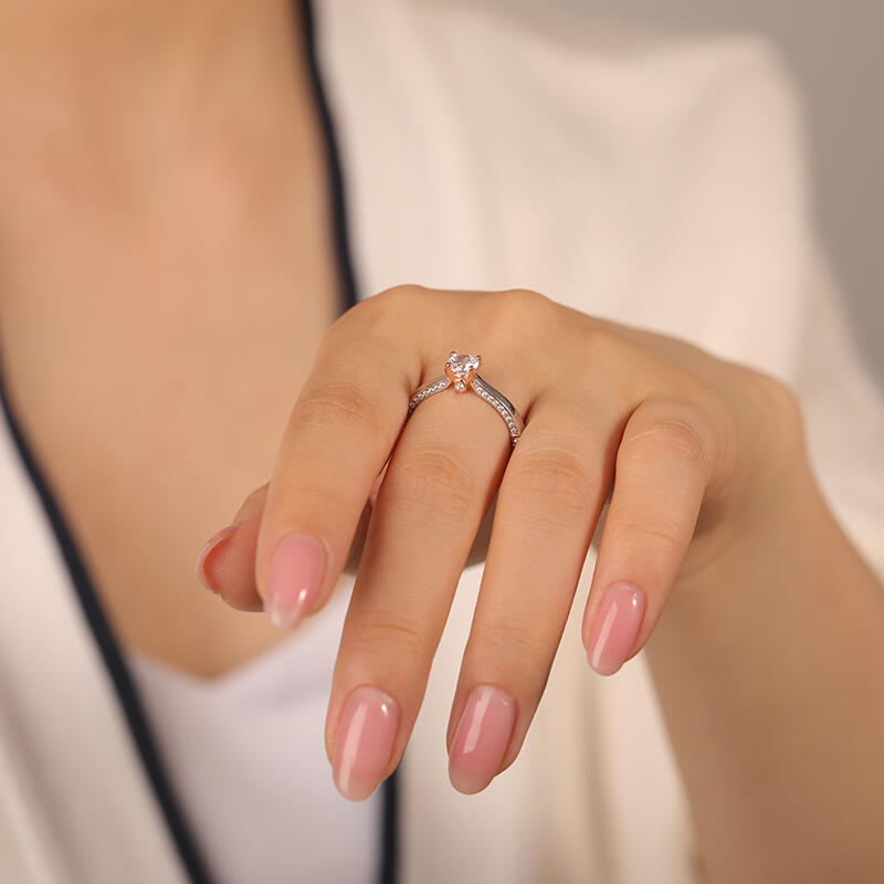 Jeulia Anillo Compromiso Cuatro Garras Dos Tonos Plata Esterlina