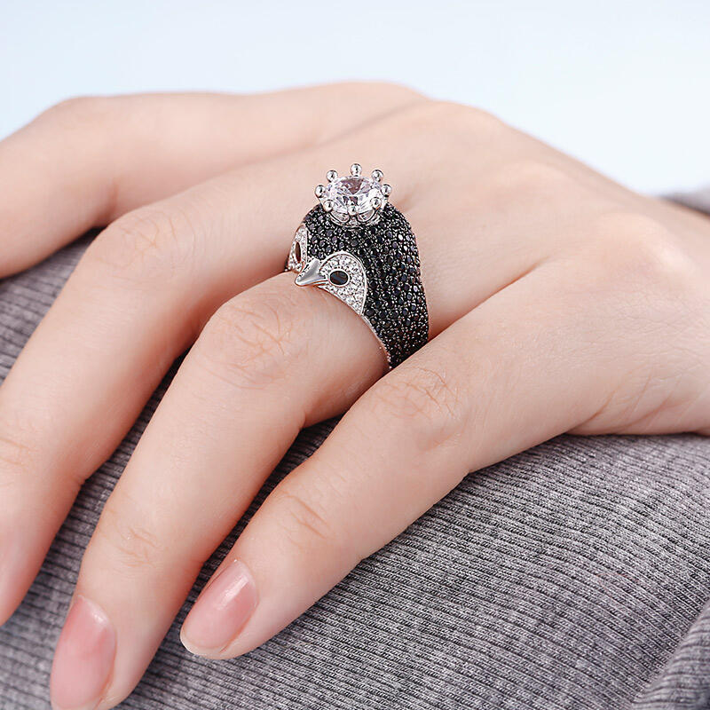Jeulia "Be Your King" Penguin Sterling Silver Ring