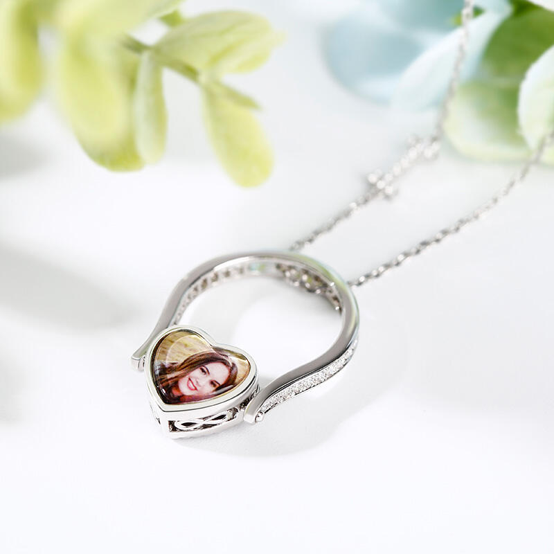 Jeulia "Keep Me In Your Heart" Tulip Sterling Silver Personalized Photo Ring (With A Free Chain)