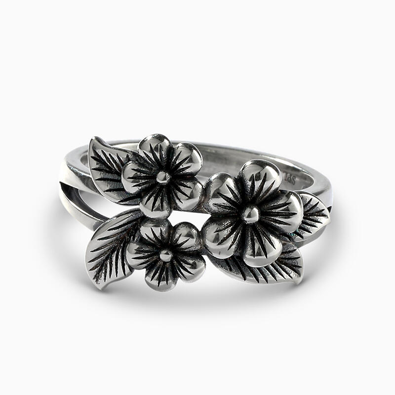 Jeulia "Flower and Leaf" Friendship Sterling Silver Ring