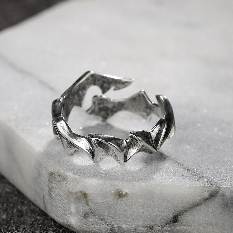 Jeulia "Dragon Flame" Sterling Silver Open Ring