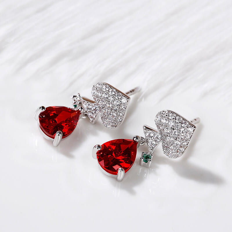 Jeulia Spade of Poker Inspired Sterling Silver Earrings