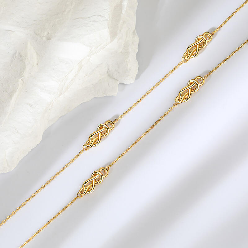 Jeulia Collar Delgado de Plata de Ley con Diseño de Infinito