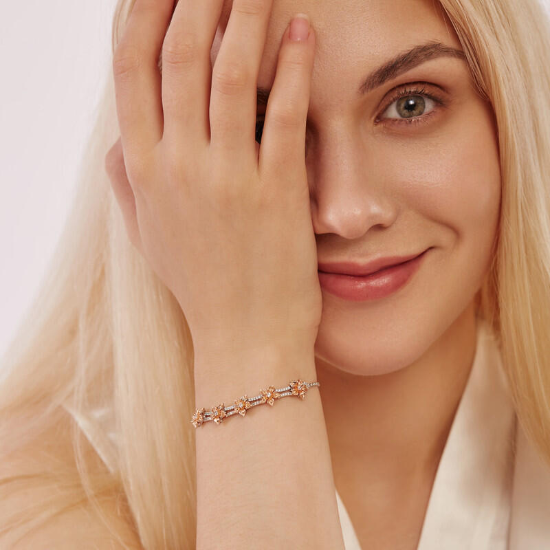 "You Are Apple Of My Eye" Floral Bracelet