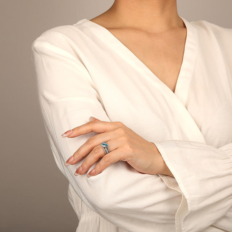 "Schwingende Blätter" Marquise-Schliff Brautset