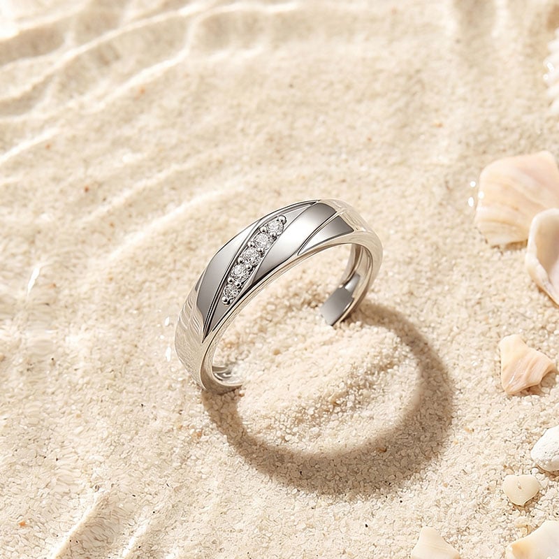 Et maison Classic Twist Bypass Wedding Band for Men