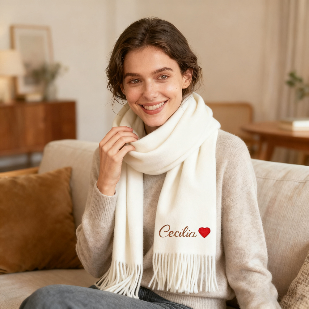 Sciarpa personalizzata con cuori colorati Aggiungi il nome dell'amico Sciarpa ricamata per il compleanno
