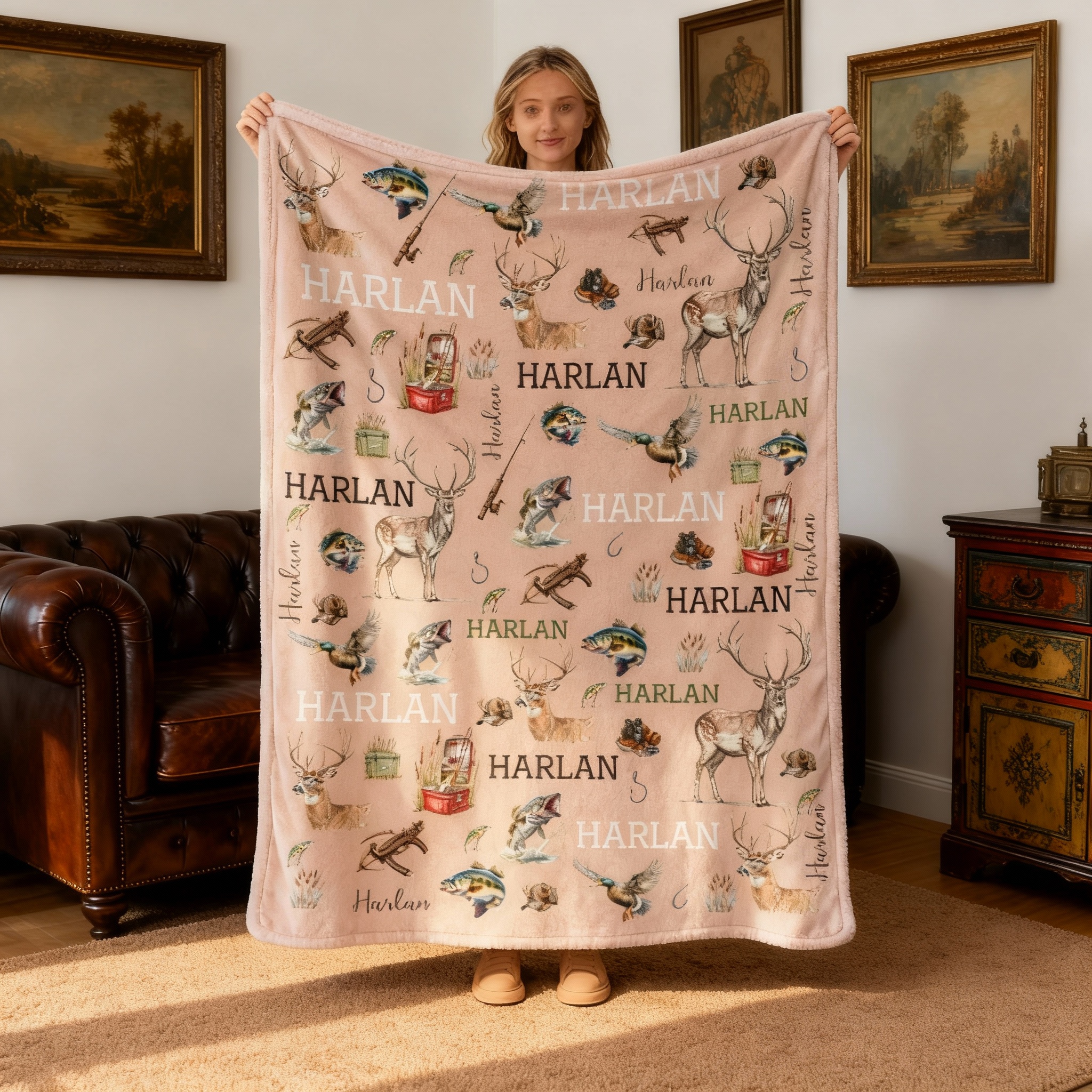 Personlig filt med namn och olika djurmönster en cool present till vänner