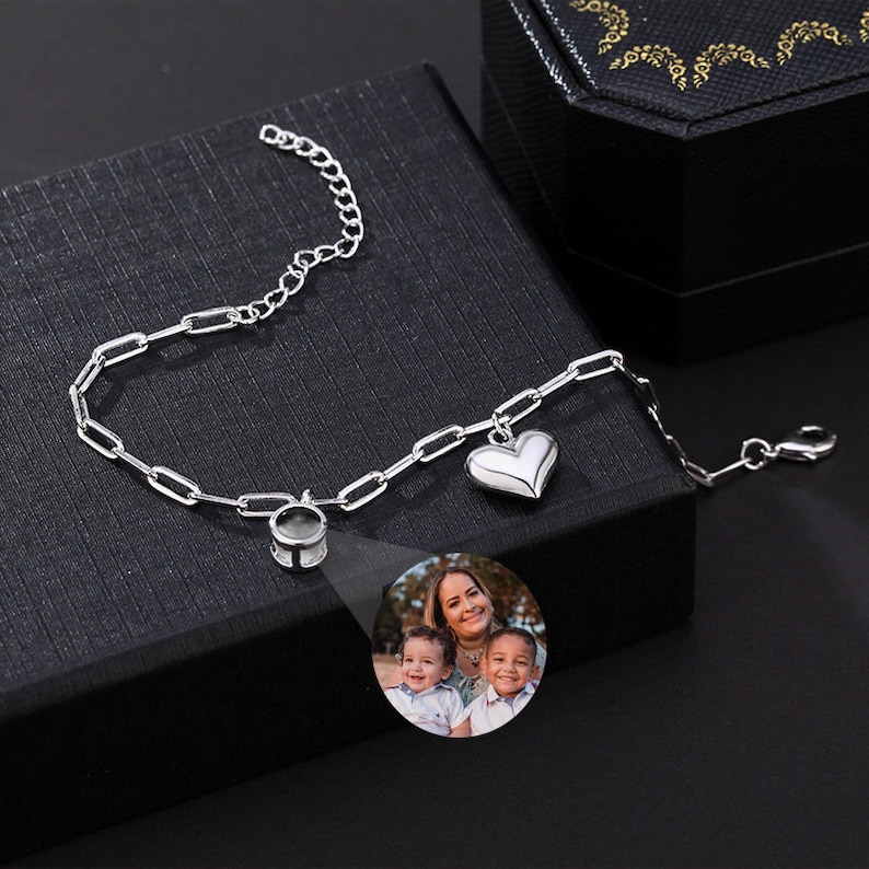 Personalized Photo Projection Bracelet with Heart Creative Gift