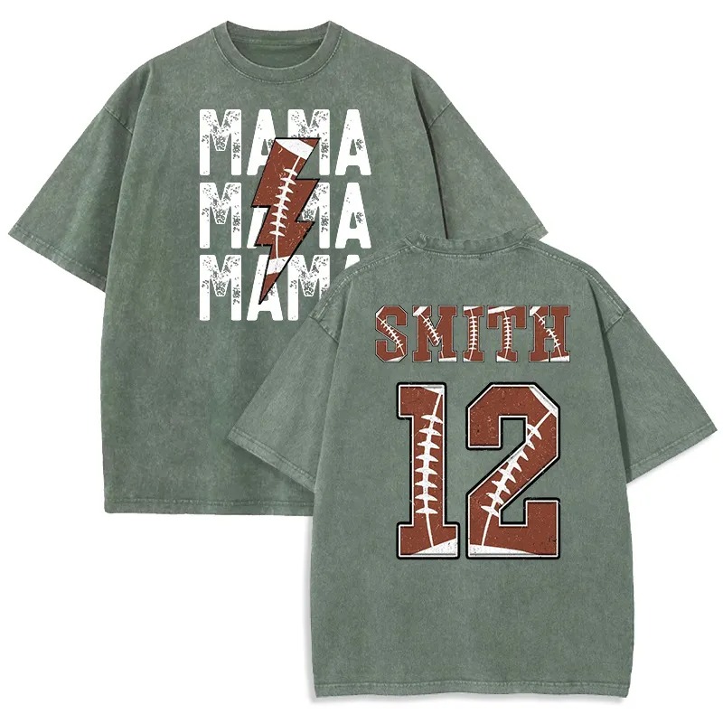 Camiseta lavada personalizada con diseño de fuente de elementos de fútbol personalizados, regalo atractivo para amantes del deporte.